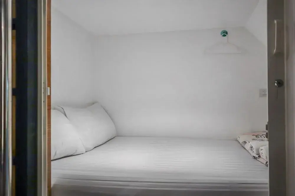 Sleepbox Hostel Suratthani