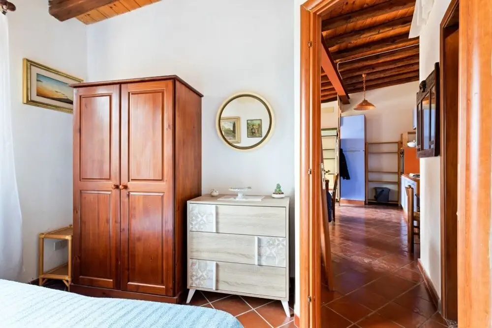 MAZZARò APARTMENT WITH TERRACE AND SEAVIEW