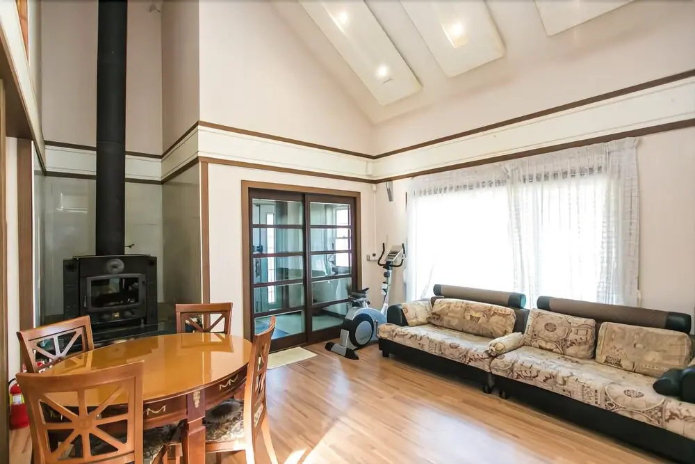 Seosan Travel & Dream Pension