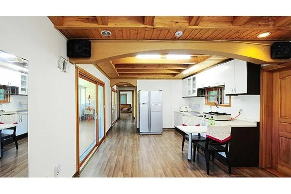 Gapyeong Sansaesori Pension