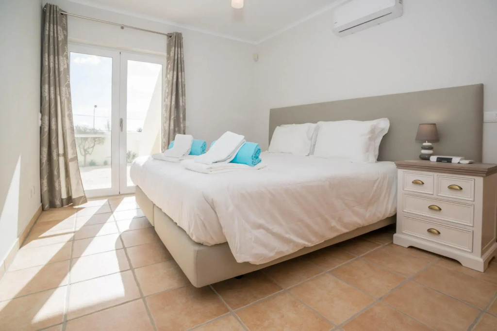 Modern Ocean-view Townhouse