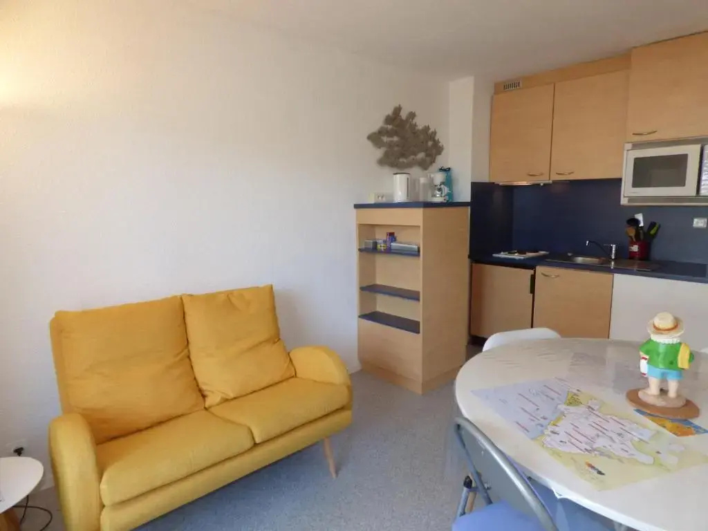 Appartement Saint-Gilles-Croix-de-Vie, 2 pièces, 3 personnes - FR-1-428-95