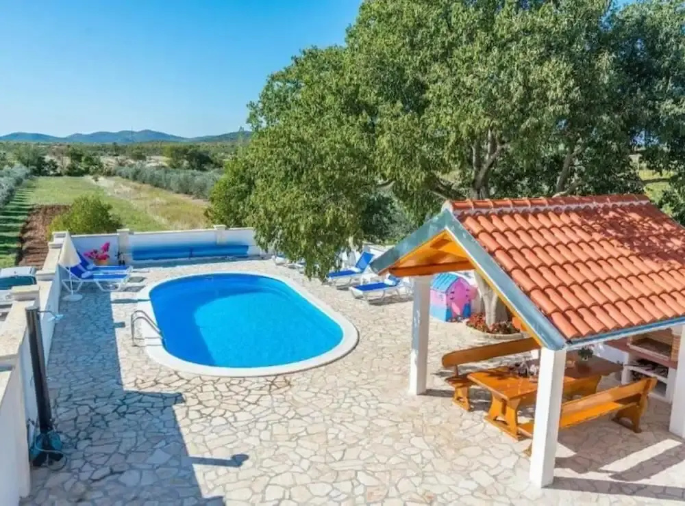 The Grandfather Villa Heated Pool Retreat