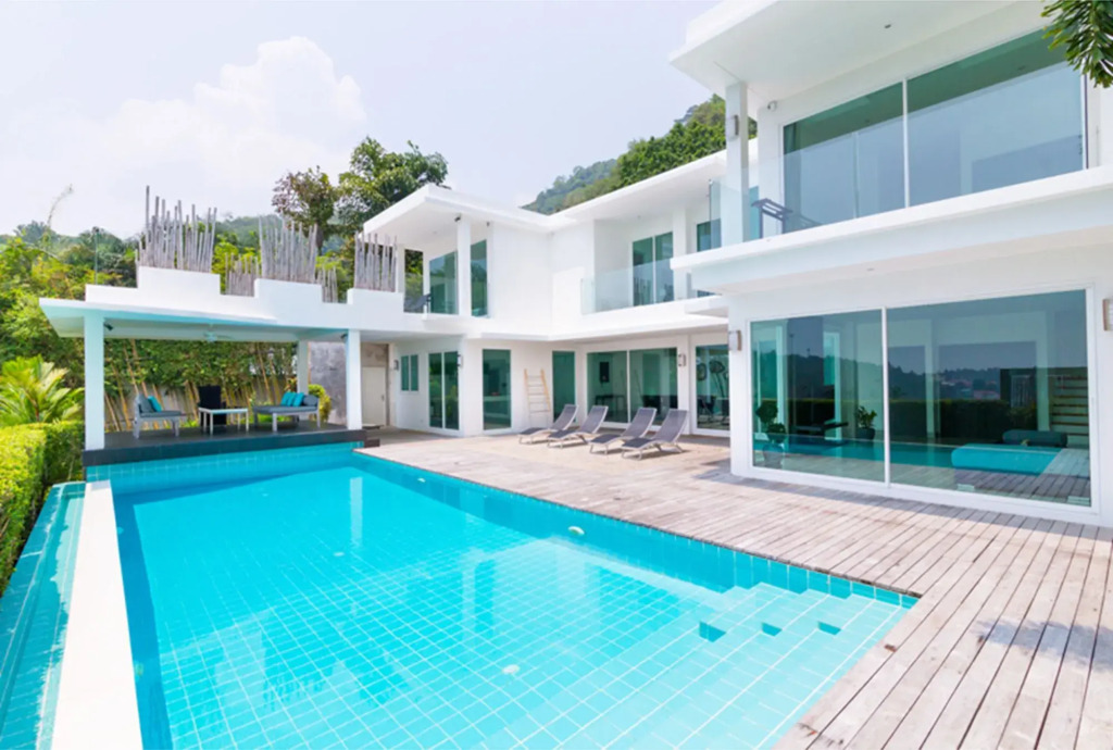 Baan Saint-Tropez Seaview Villas Kata Beach