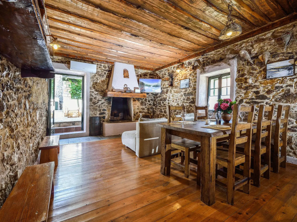 Pet-friendly Holiday Home in Sukošan with Hot Tub