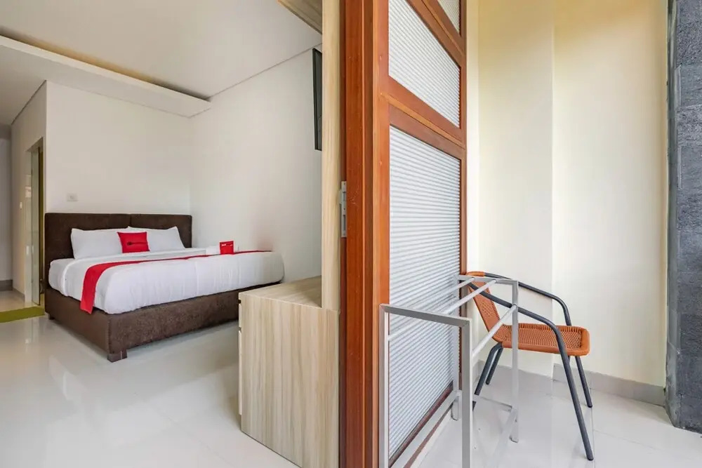 Indraprastha Residence by RedDoorz