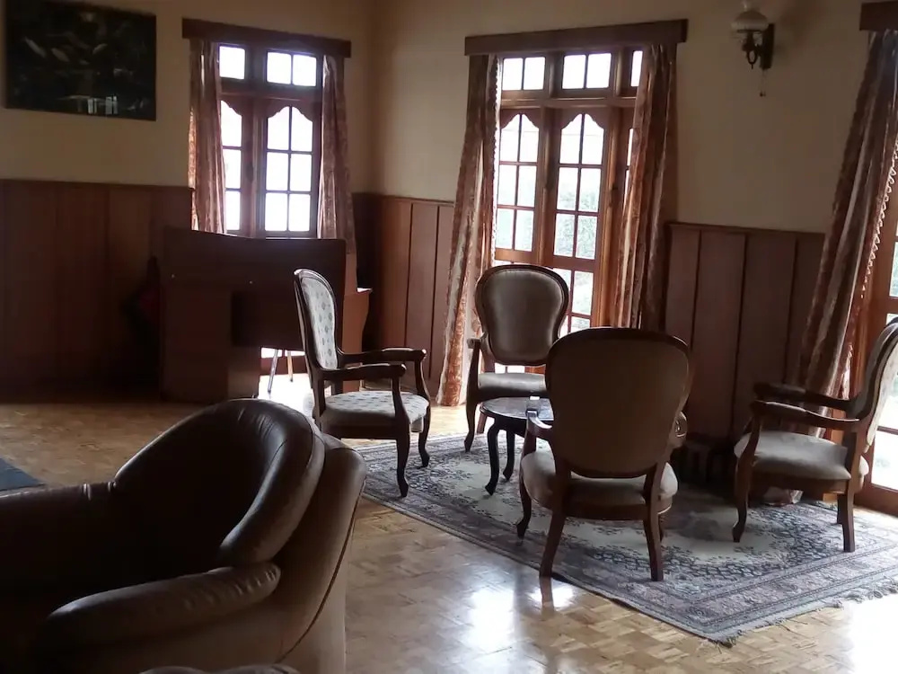 Royal Garden Hotel