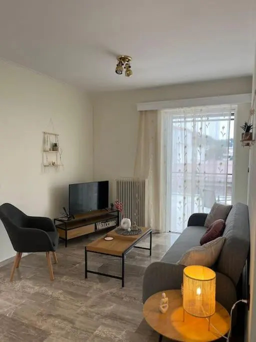 Top roof appartment Oropos 5' beach
