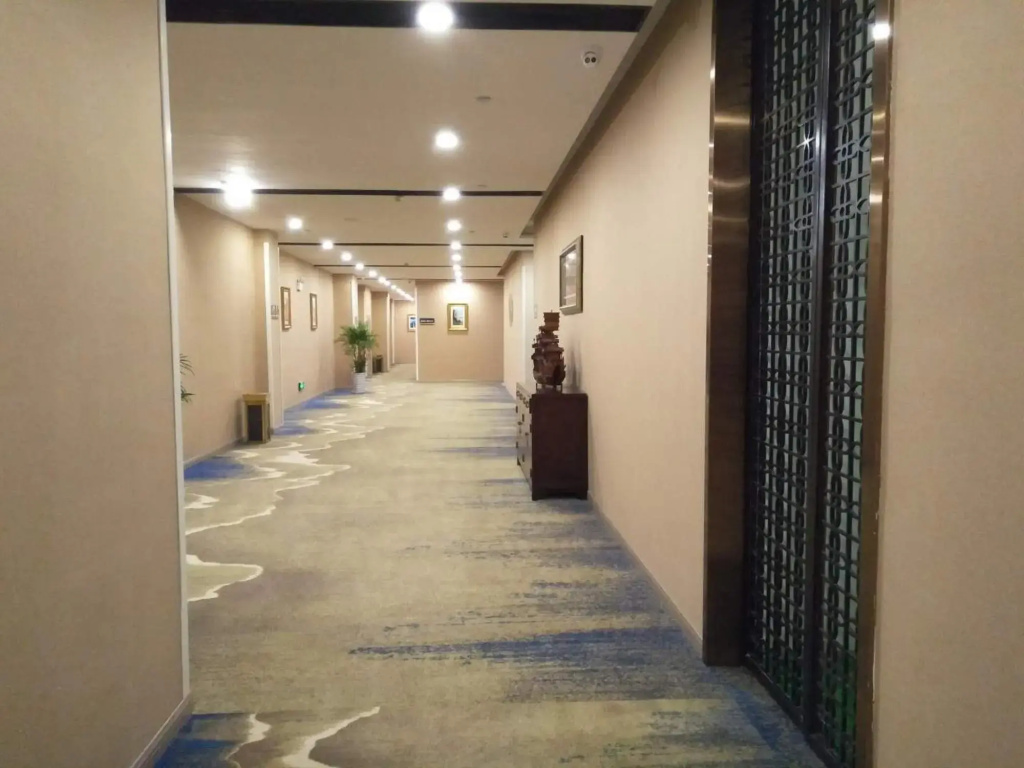 Super 8 Hotel (Linquan East Road, Guangde Road)