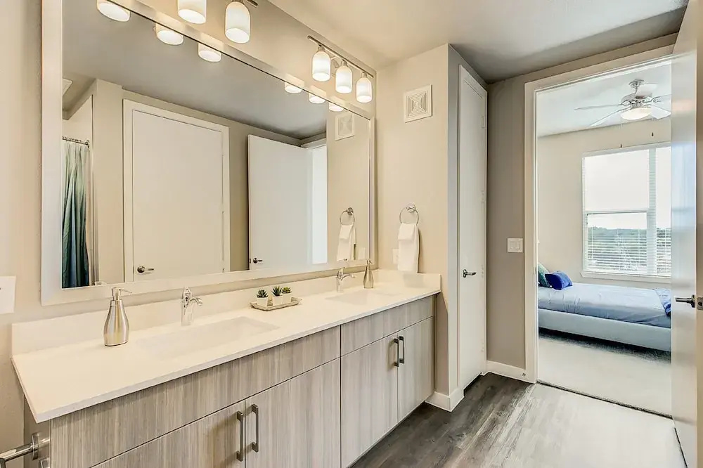 7th Avenue Condos by Barsala