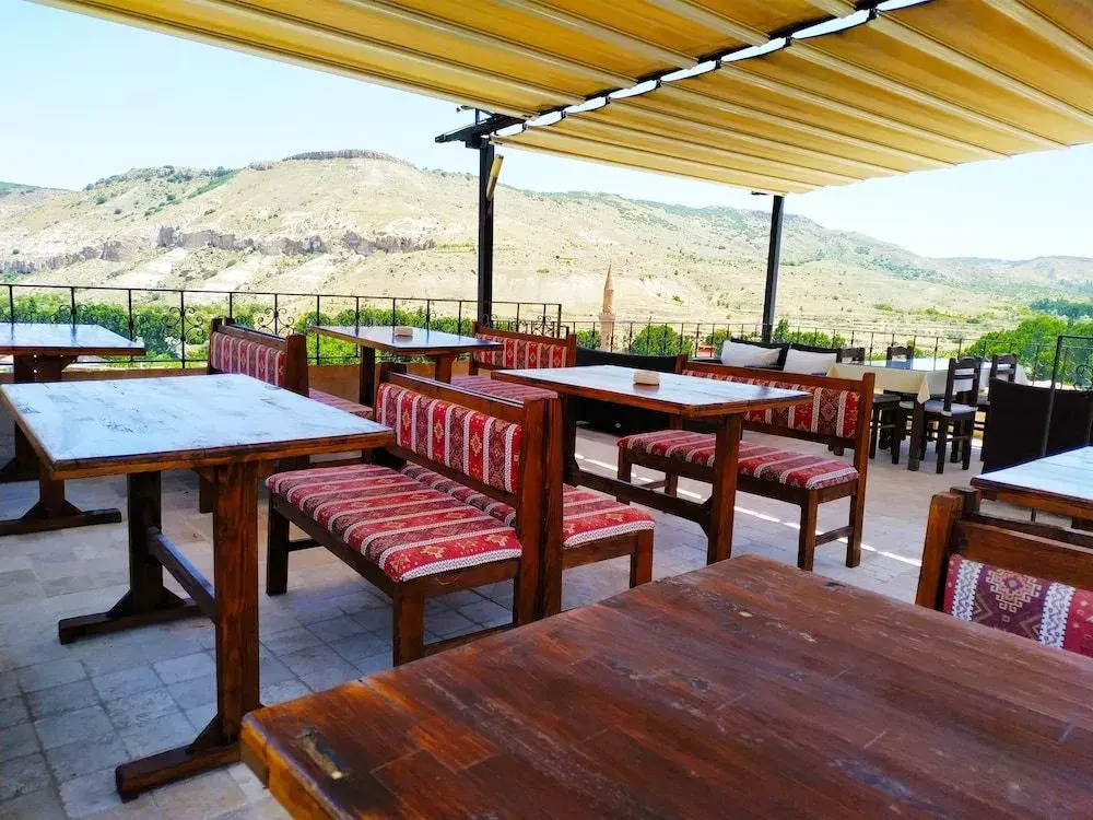 Monte Cappa Cave House