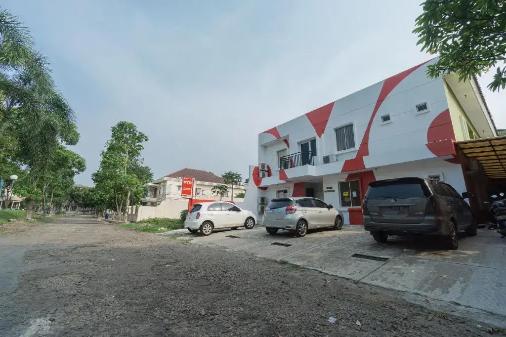 OYO 2110 Rotterdam Guest House Syariah