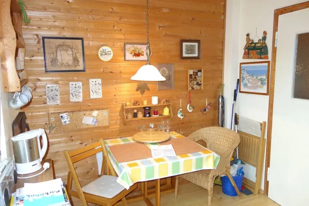 Tolstov-Hotels Big 2 Room Apartment with Balcony