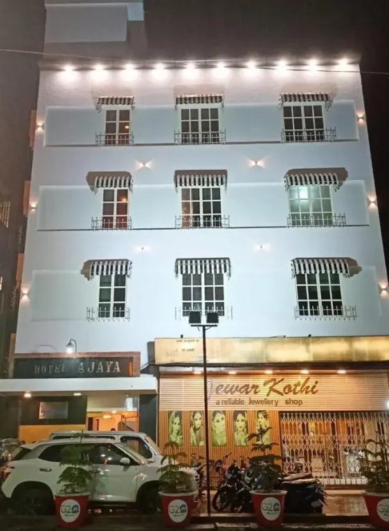 Hotel Ajaya By Sr Hotels