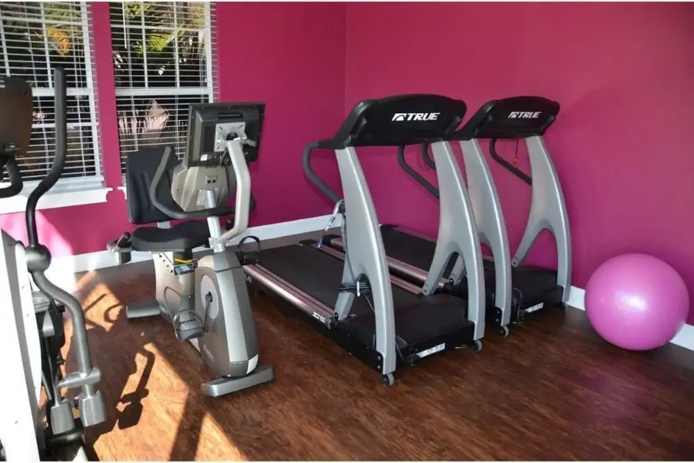 Lucaya 3 Bedroom 2 Bath Townhome With Zero Entry Resort Pool