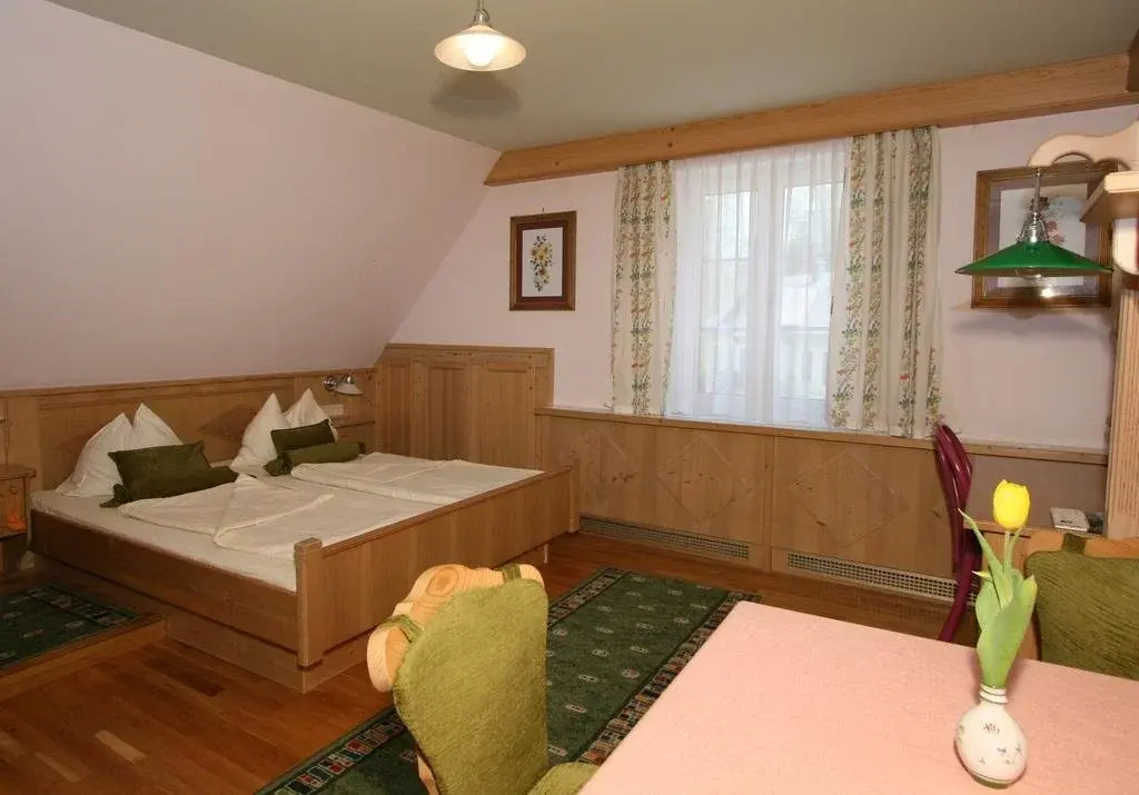 Scharfegger's Raxalpenhof - Zuhause am Land