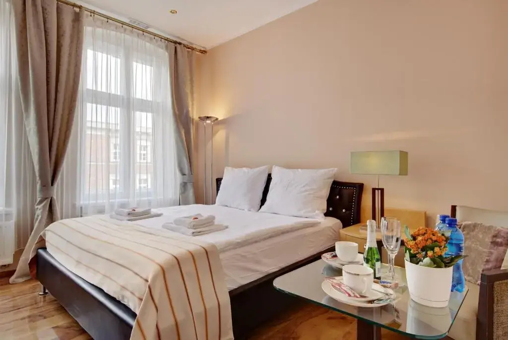 Jagiellonska 3 ApartHotel - Duze przestronne pokoje, centrum miasta, szybkie WiFi