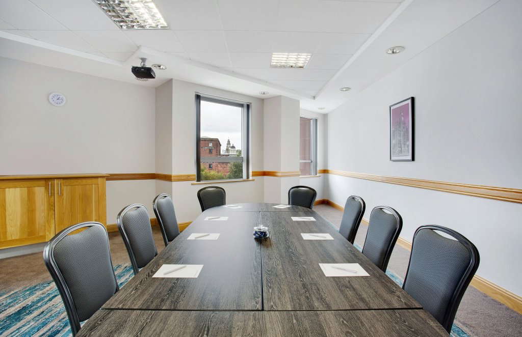 Leonardo Hotel Liverpool 