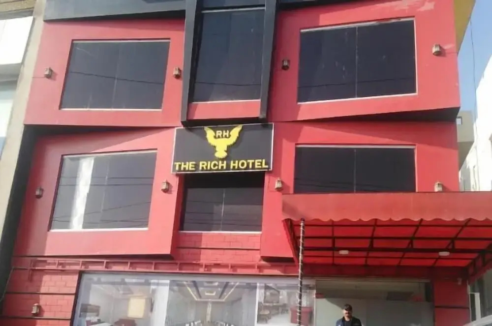 The Rich Hotel