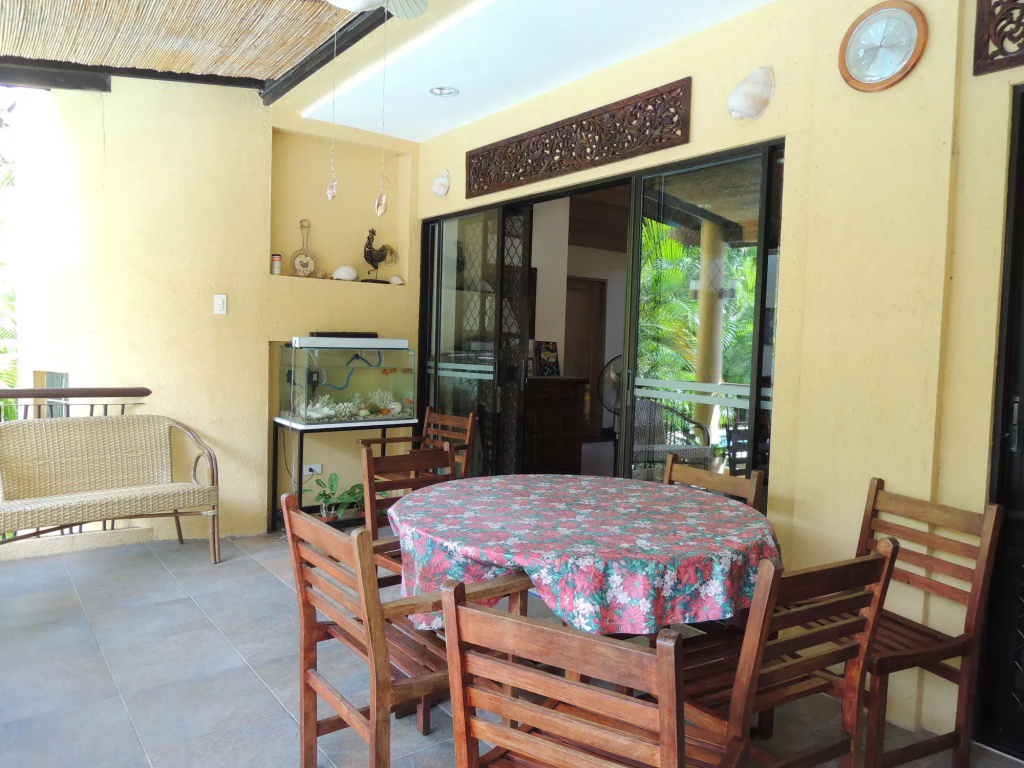 Palm Seaside Inn and Beach Resort