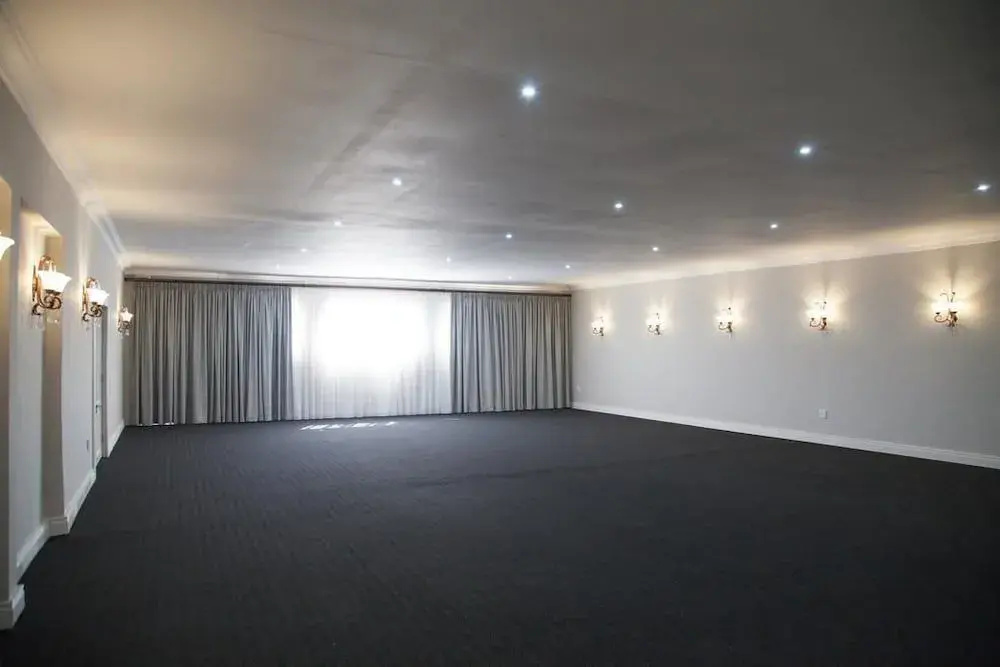 The George Hotel