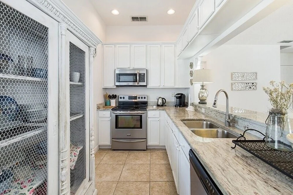 Rvh_295r Sparkling Oasis 4 Bedroom Home