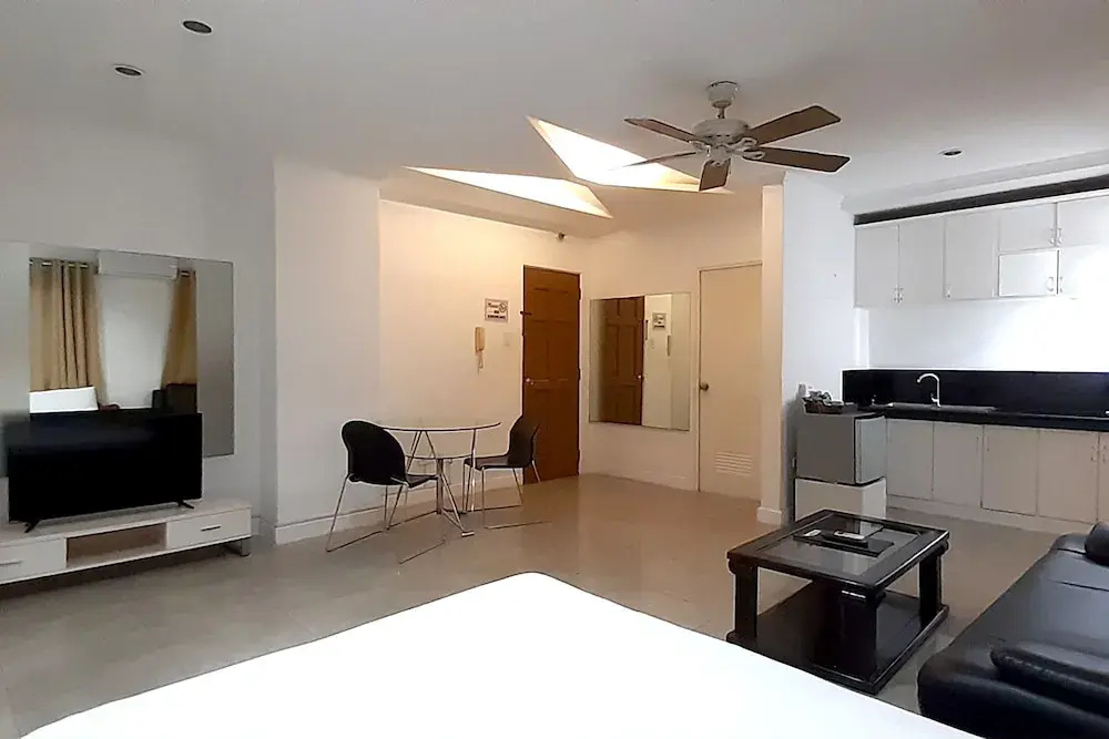 OYO 506 153 Executive Suites