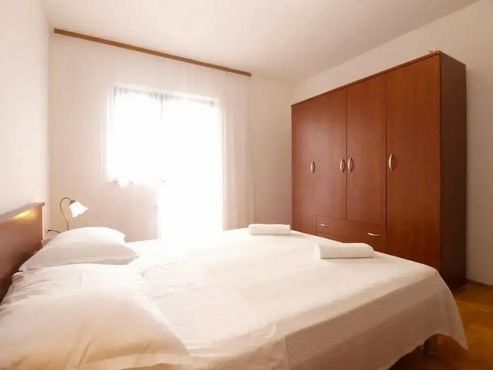 Apartment 1595