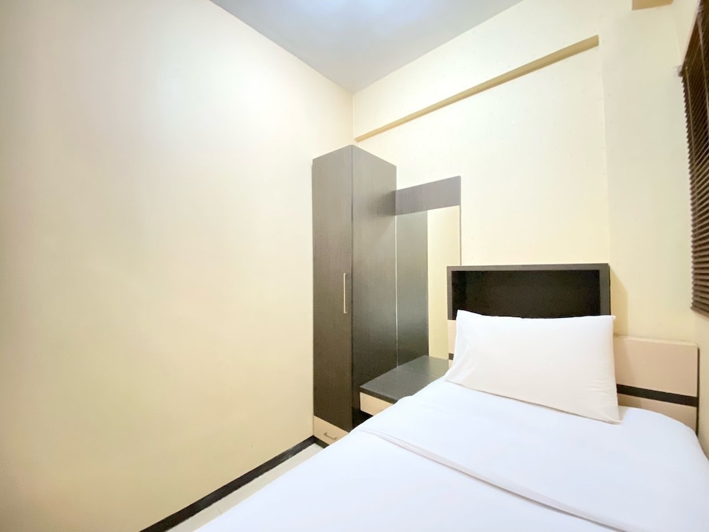 Modern Designed 2Br At Suites @Metro Apartment