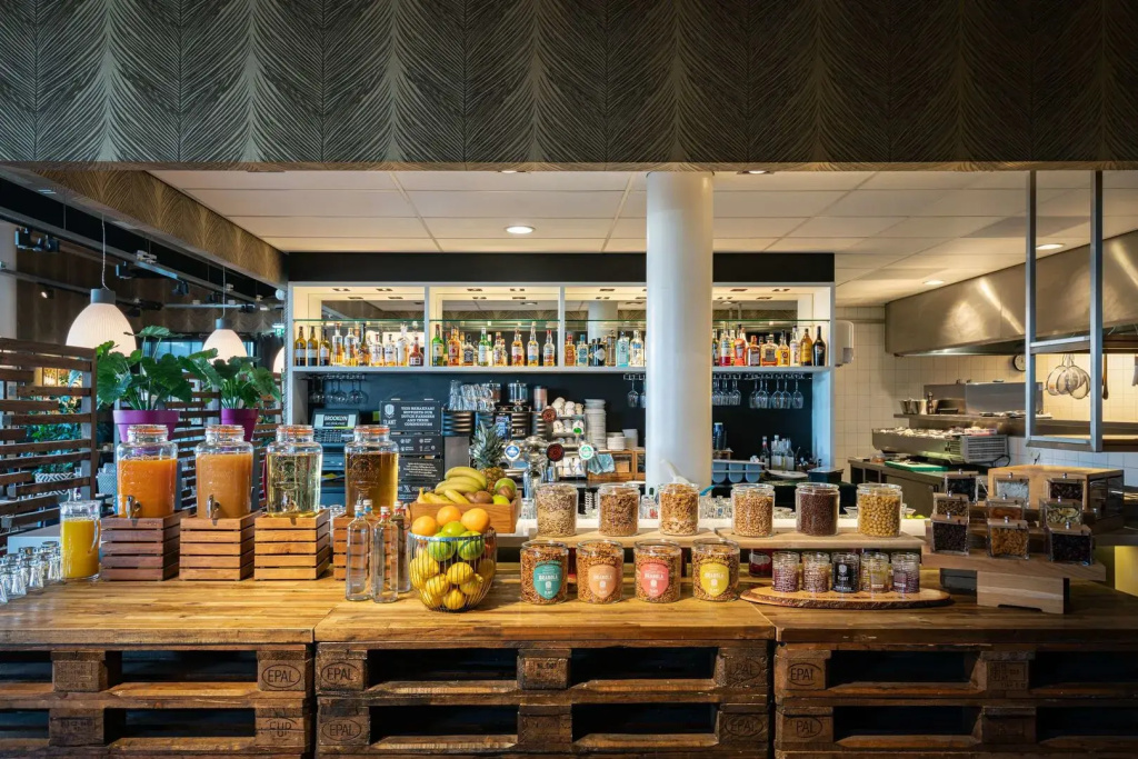 DoubleTree by Hilton Amsterdam - NDSM Wharf
