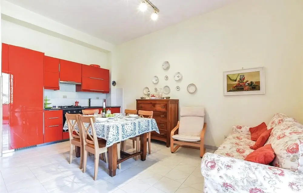 Amazing Apartment in Castellabate SA With 2 Bedrooms