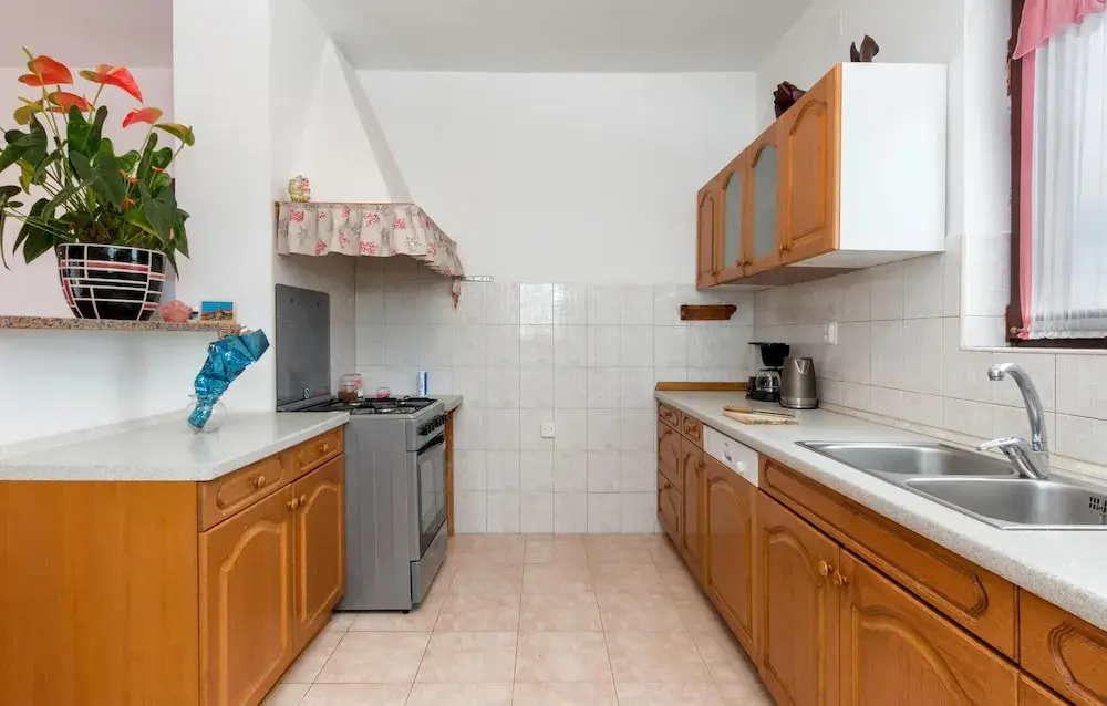 Gorgeous Home In Vodnjan With Wifi