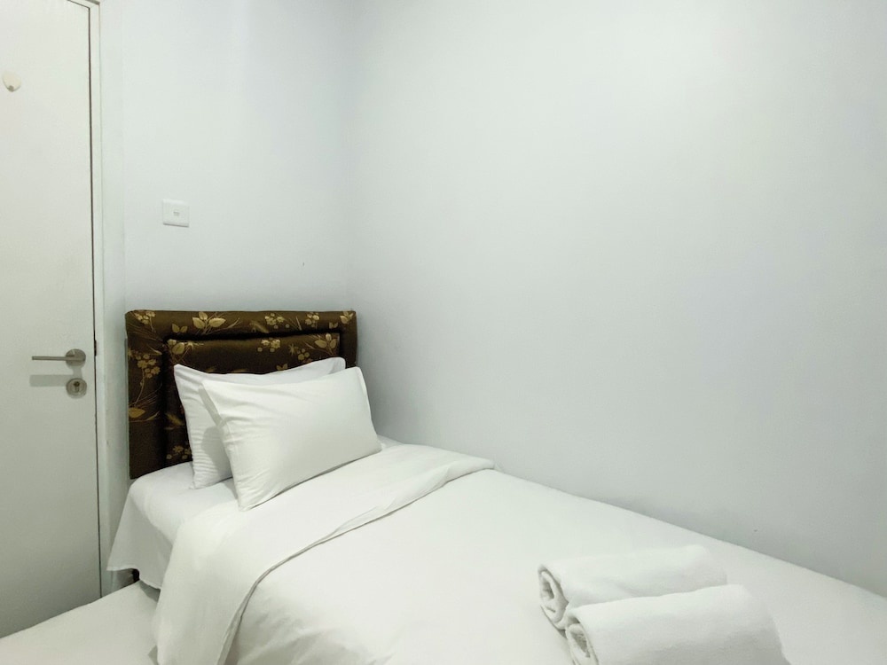 Great Choice And Comfortable 2Br At Green Pramuka City Apartment