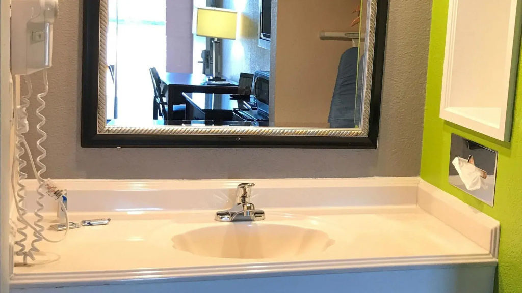 Magnuson Hotel Virginia Beach