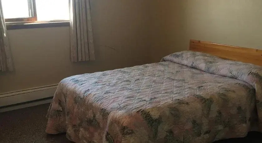 Wakiki Motel & Lounge
