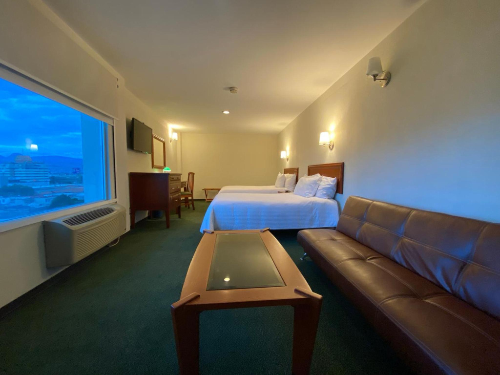 Hotel Enterprise Inn Poliforum