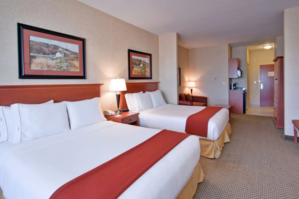 Holiday Inn Express Airdrie by IHG