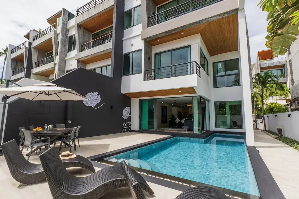 Attractive SeaView 4br Private Pool Villa
