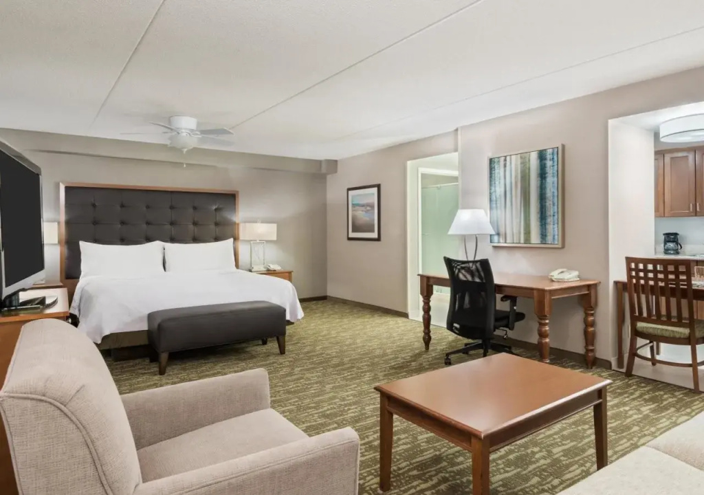 Homewood Suites by Hilton Holyoke-Springfield/North