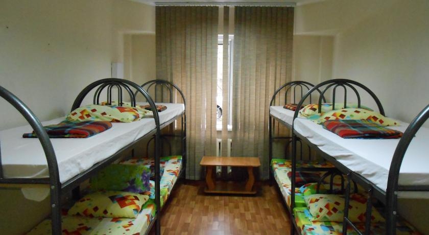 Hostel 74/76