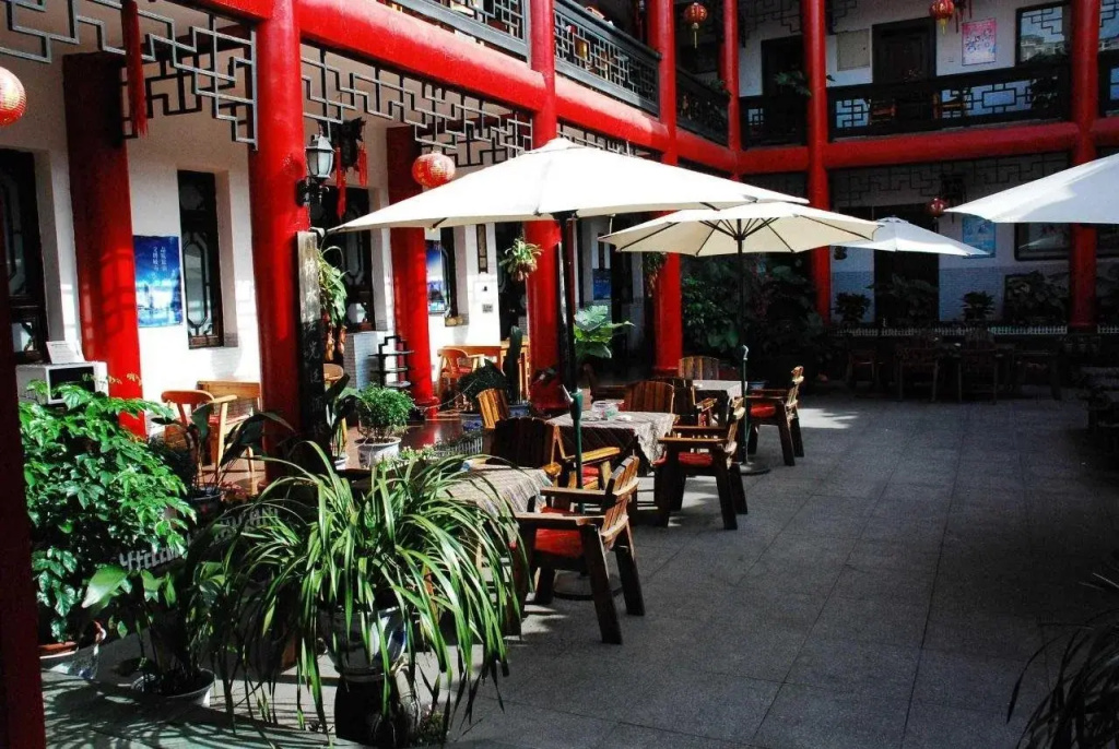 Wenjun Courtyard Hotel Chengdu ,English-Speaking Service , Free Laundry, Local Tours, Near TCM University