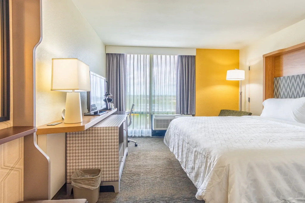 Holiday Inn Miami International Airport by IHG