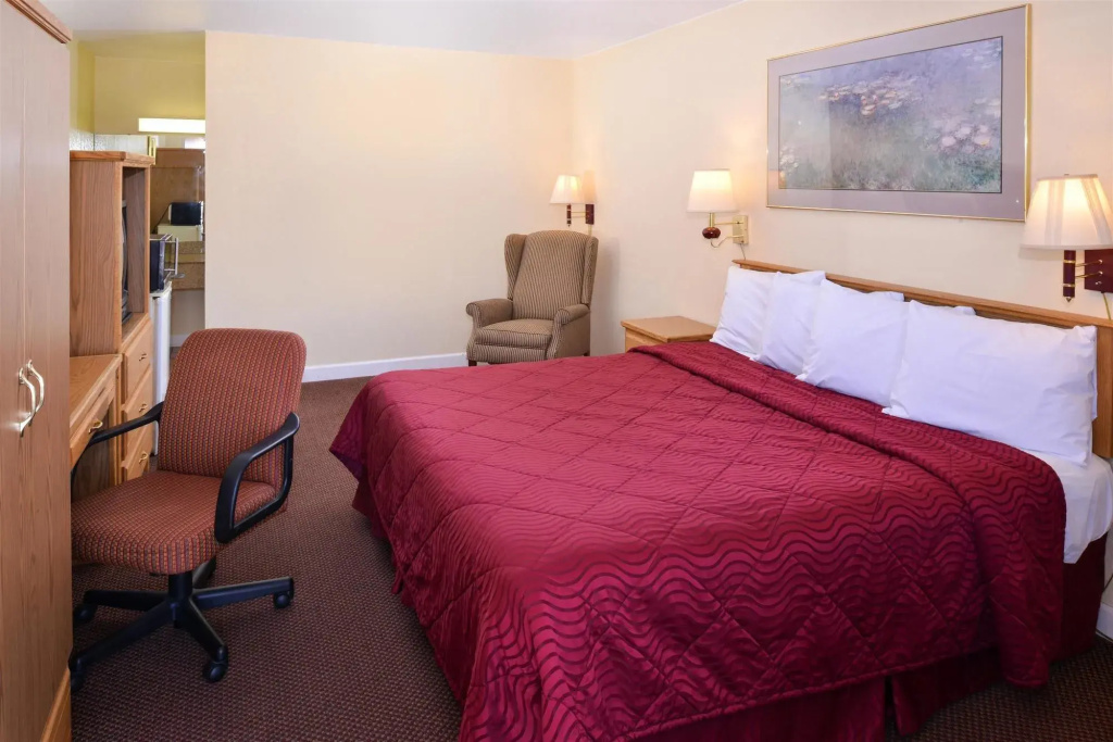 Executive Inn