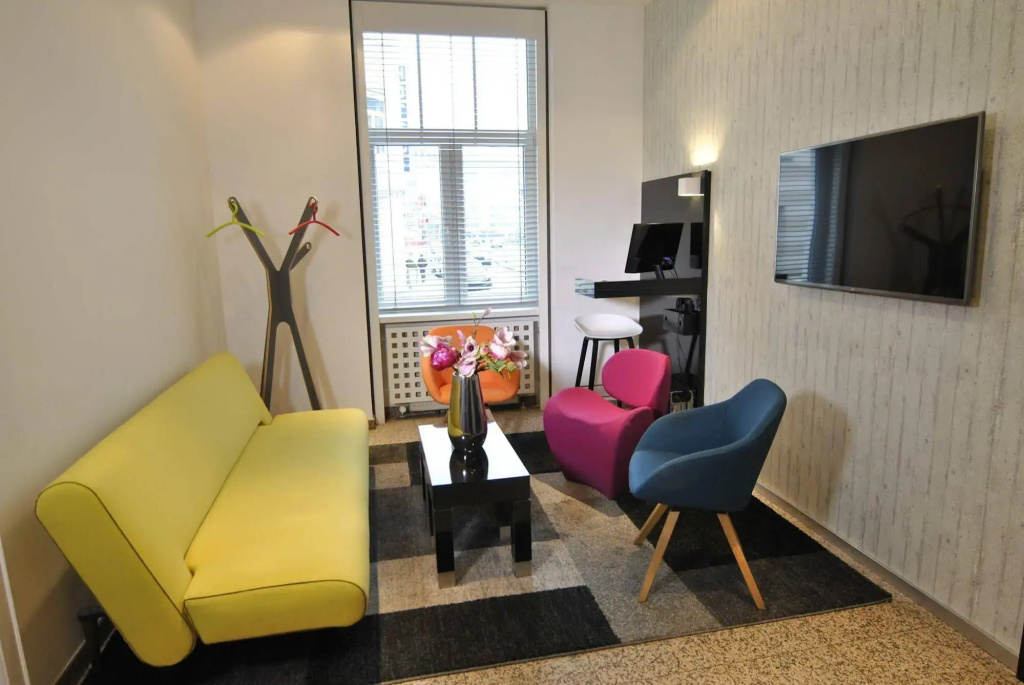 Hotel Cristall - Frankfurt City