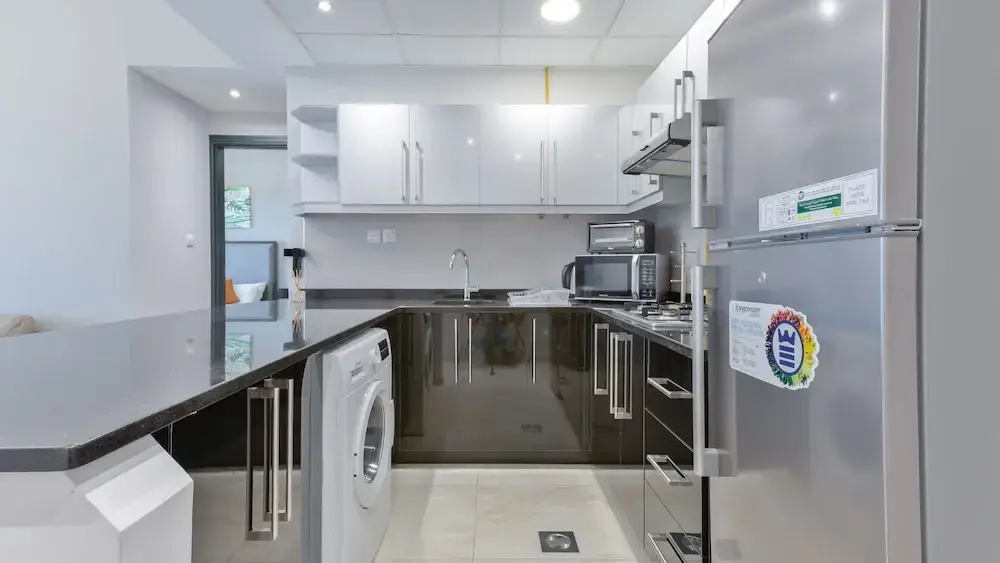 Luxury StayCation - Vibrant 1BR Apartment With Pool and Huge Balcony