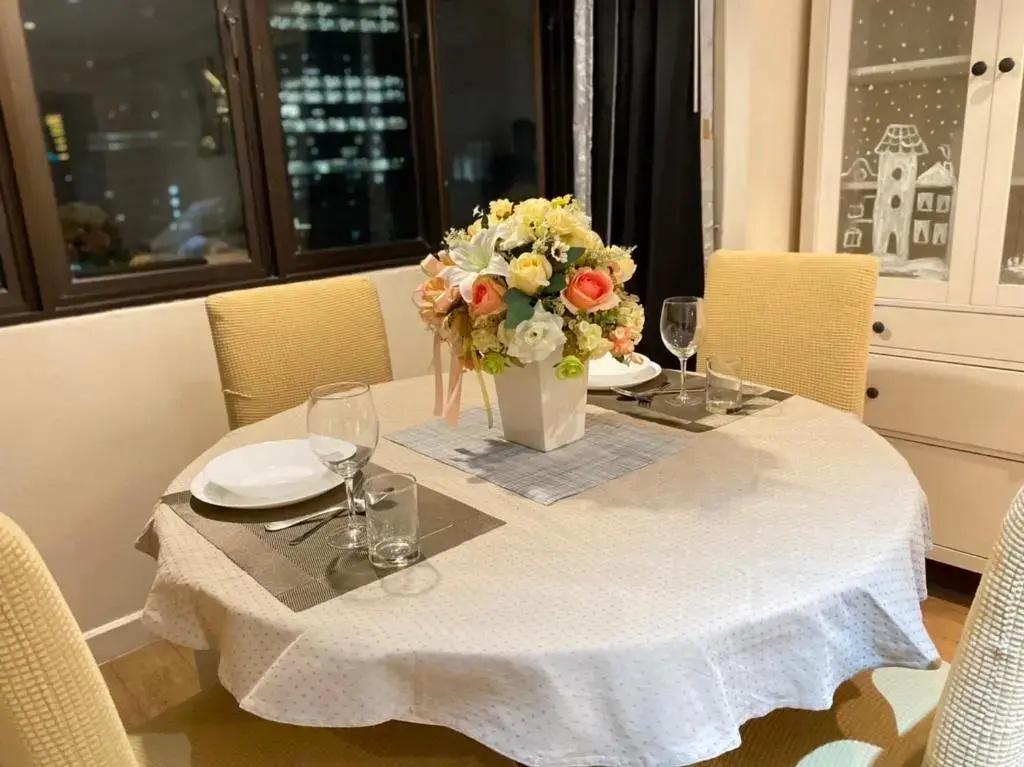 cozy apartment central bangkok 25th floor beautifull balcony