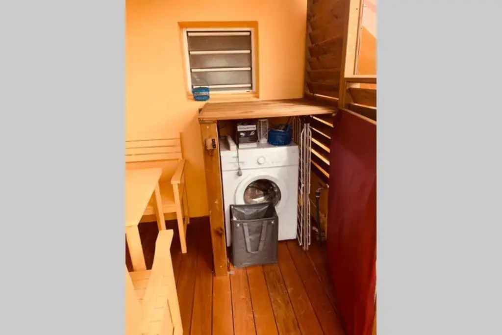 DOMENJOD T1 avec terrasse et jardinet