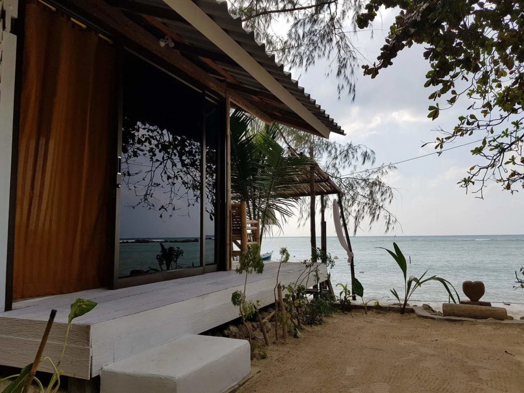 Haad Chao Phao Resort