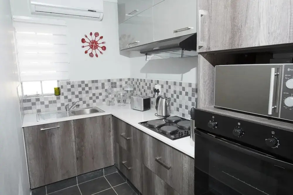 3 Lux Suites
