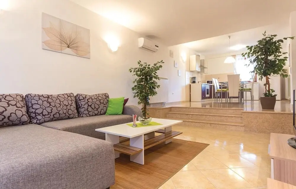 Amazing Home in Pula With Wifi and 2 Bedrooms